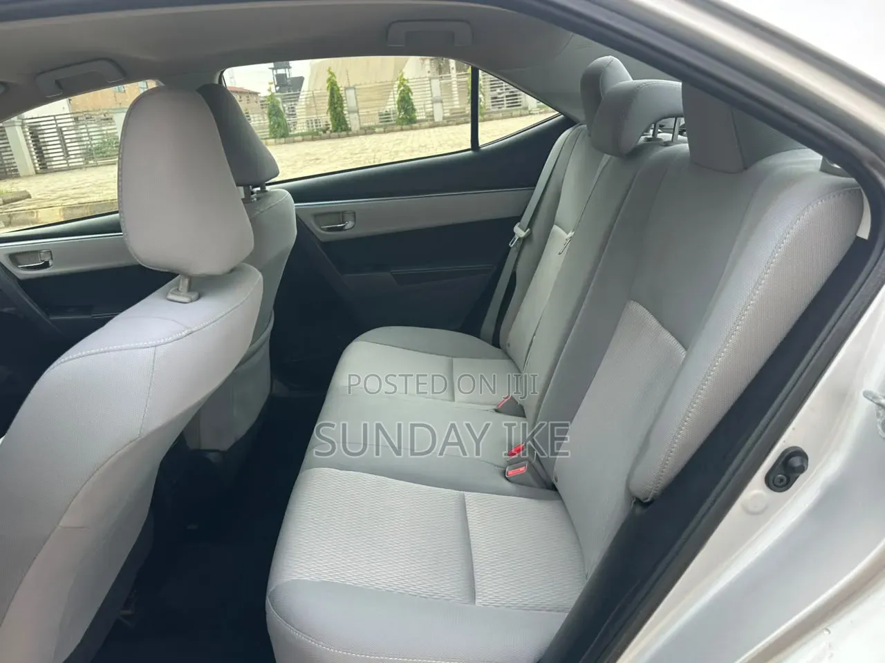 Toyota Corolla 2015 Silver