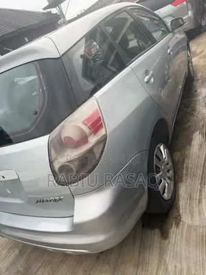 Toyota Matrix 2006 Silver