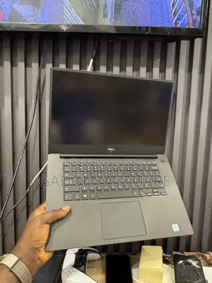 Laptop Dell Precision 5530 16GB Intel Core i7 SSD 256GB