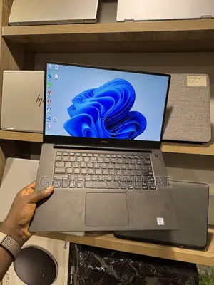 Laptop Dell Precision 5530 16GB Intel Core i7 SSD 256GB