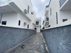 5bdrm Duplex in Orchid Lekki Lagos for rent