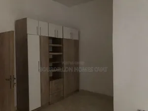 4bdrm Duplex in Harris Drive Vgc for rent