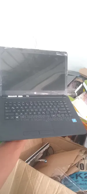 Laptop HP 14S 4GB Intel SSD 128GB