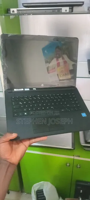 Laptop HP 14S 4GB Intel SSD 128GB