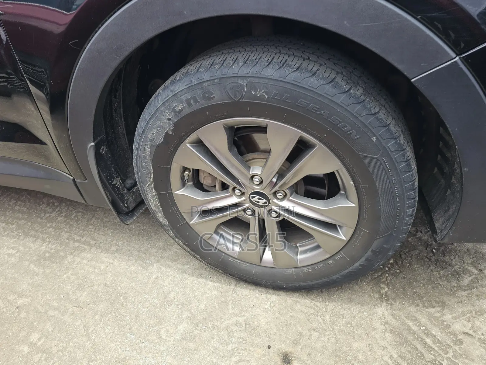 Hyundai Santa Fe 2013 Black