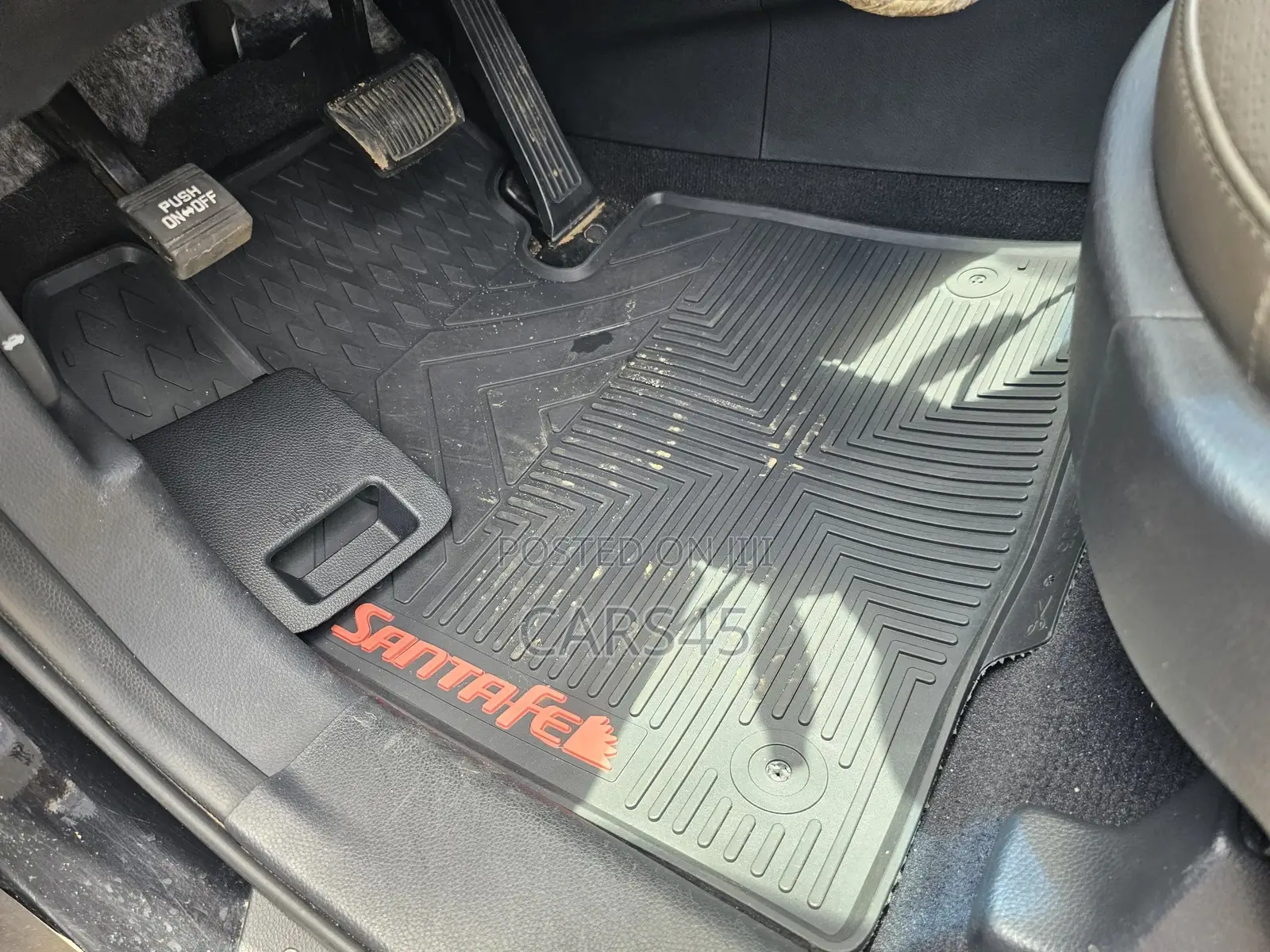 Hyundai Santa Fe 2013 Black