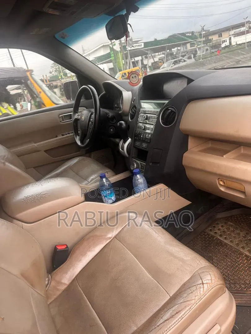 Honda Pilot 2010 Red
