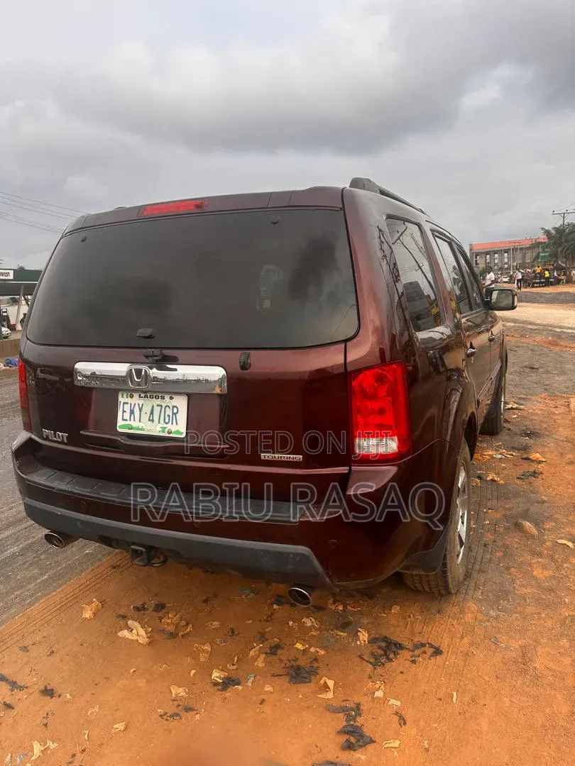Honda Pilot 2010 Red