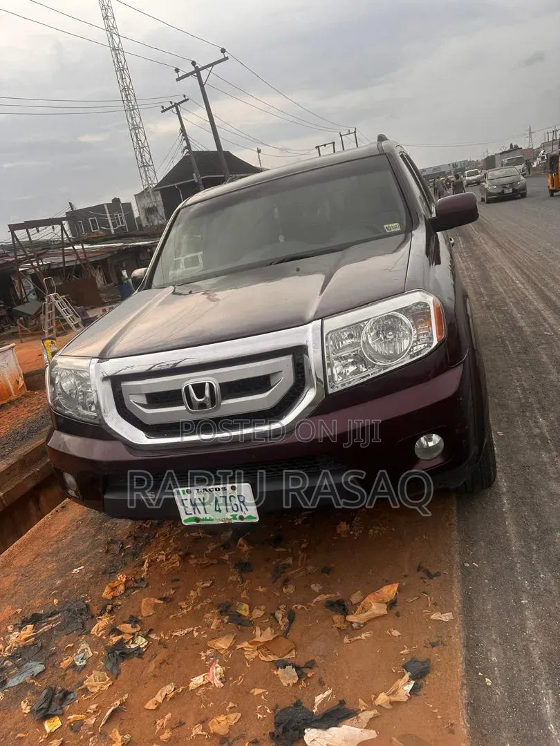 Honda Pilot 2010 Red