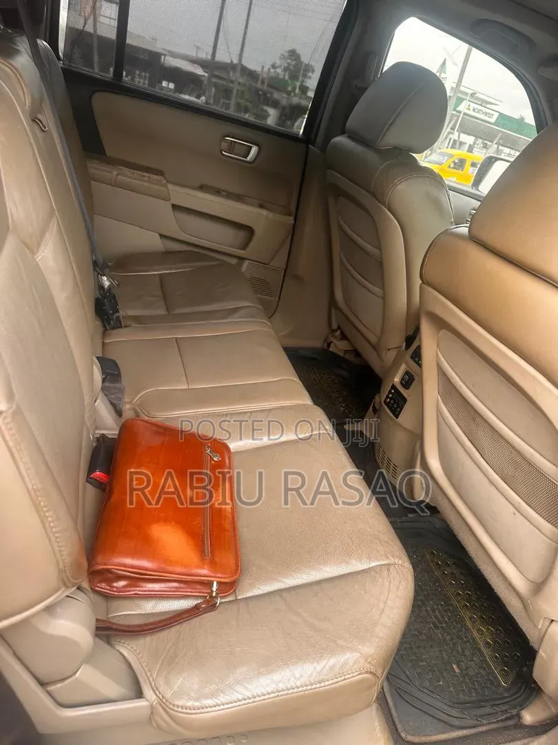 Honda Pilot 2010 Red