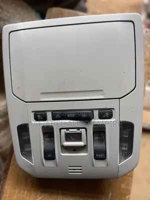 Roof Light for Highlander 2020,2021,2023 Model Open Roof Control