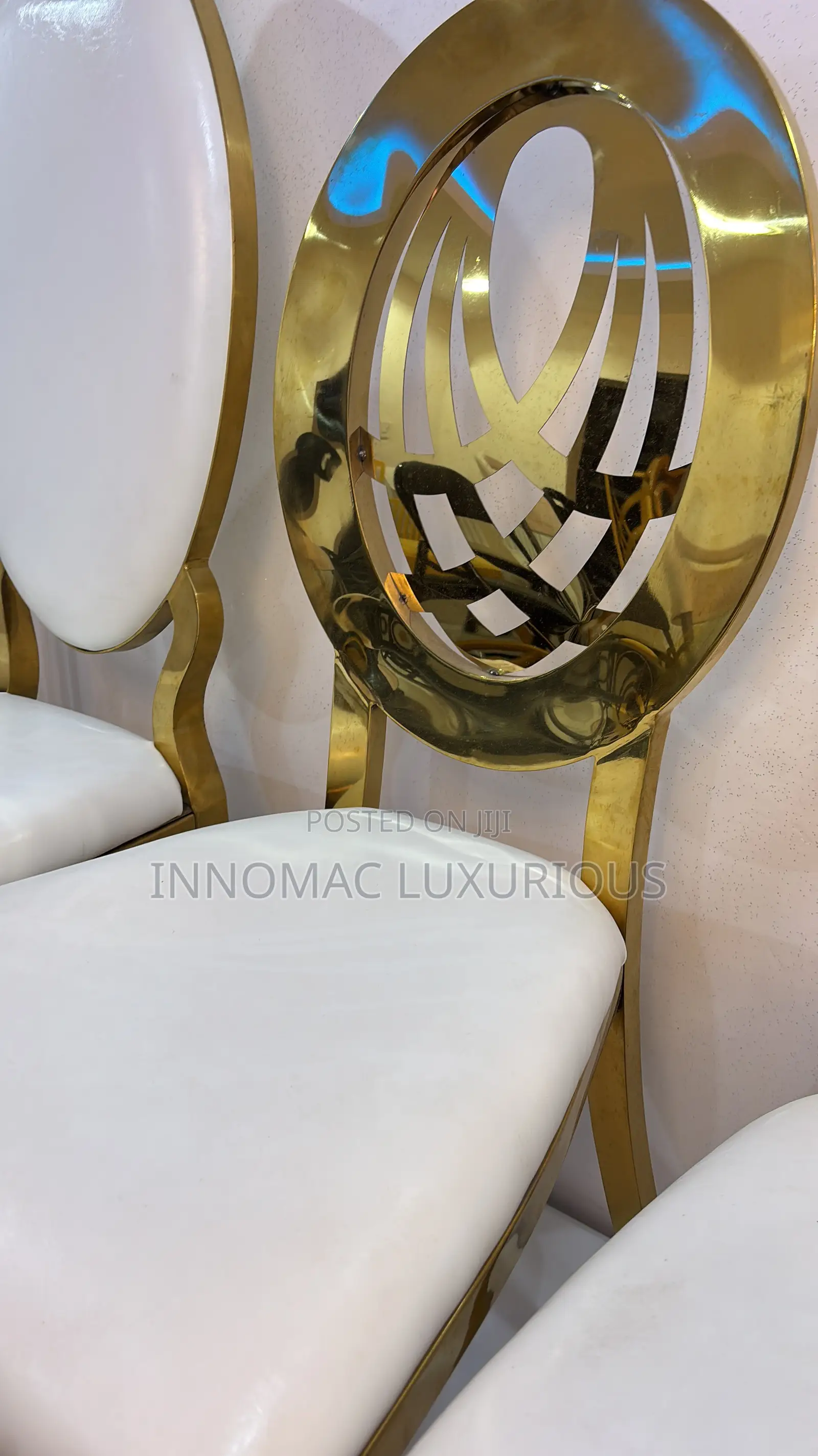 Round Vip Chair