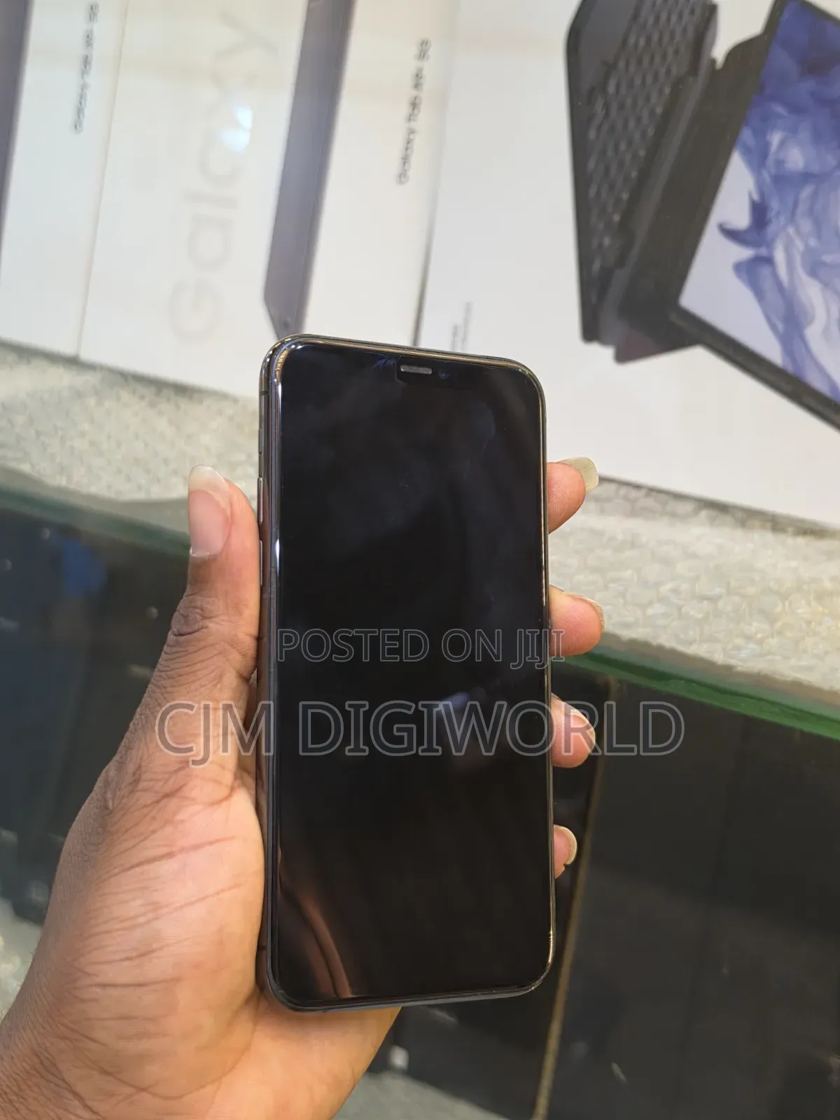 Apple iPhone 11 Pro 64 GB Gray