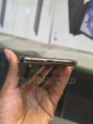Apple iPhone 11 Pro 64 GB Gray