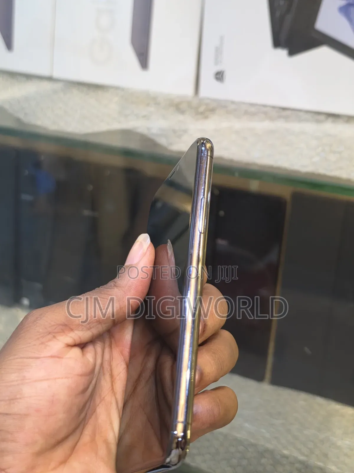 Apple iPhone 11 Pro 64 GB Gray