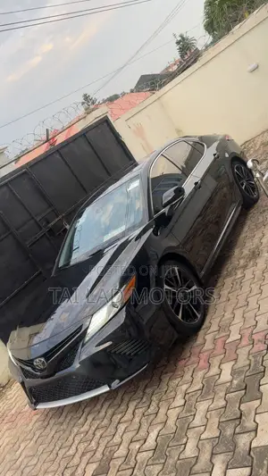 Toyota Camry XSE (2.5L 4cyl 8A) 2019 Black