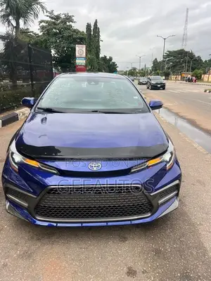 Toyota Corolla XSE 2020 Blue
