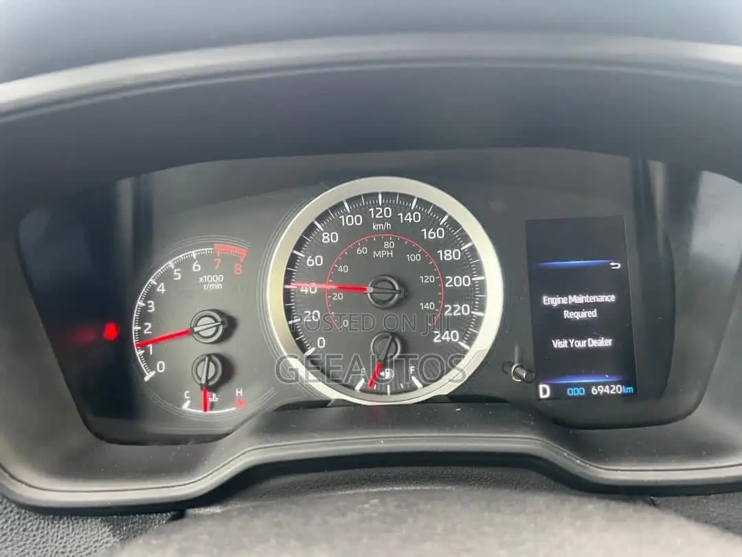 Toyota Corolla XSE 2020 Blue