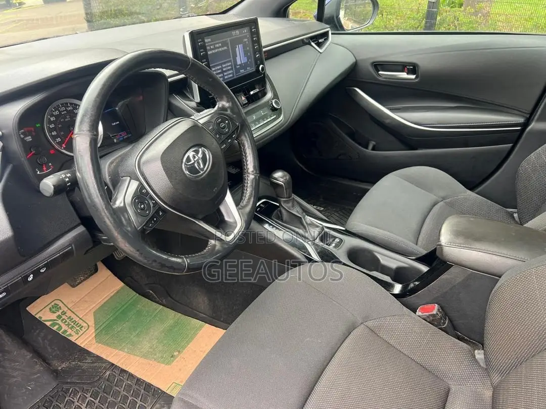 Toyota Corolla XSE 2020 Blue