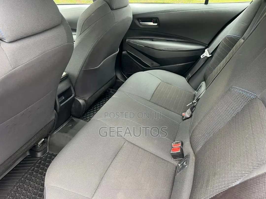 Toyota Corolla XSE 2020 Blue