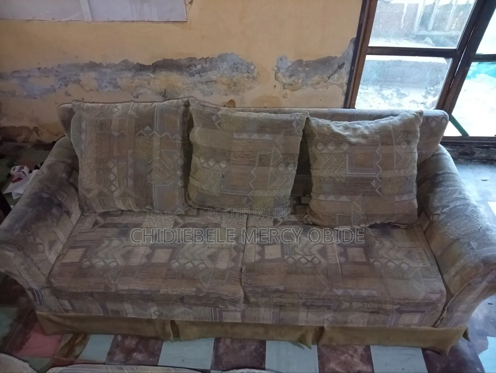 Quality 5-Seater Sofa Set for Sale!