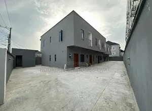 2bdrm Duplex in Ologolo Lekki Lagos for rent