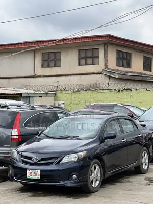 Toyota Corolla 2012 Blue