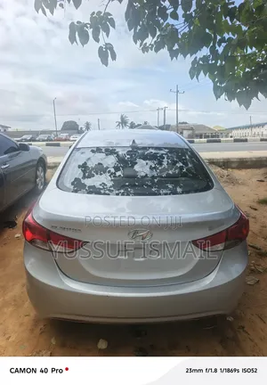 Hyundai Elantra 2011 Silver