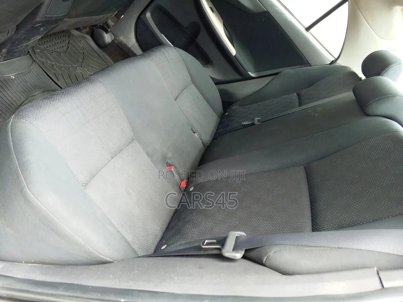 Toyota Corolla 2010 Gray