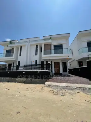 4bdrm Apartment in Ajah for sale