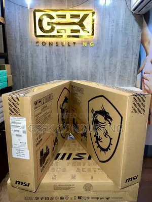 New Laptop MSI Cyborg 15 32GB Intel Core 7 SSD 1T