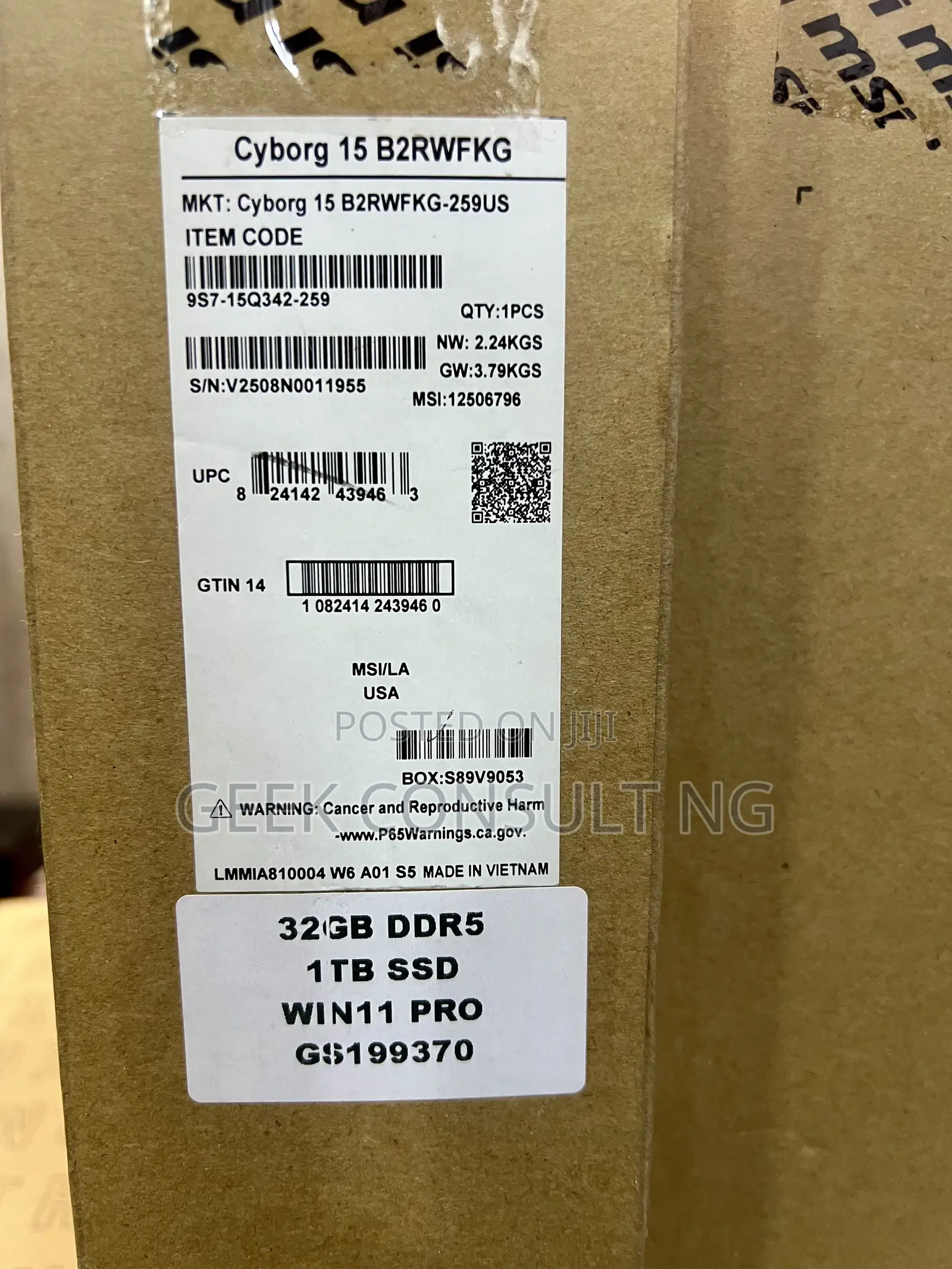 New Laptop MSI Cyborg 15 32GB Intel Core 7 SSD 1T