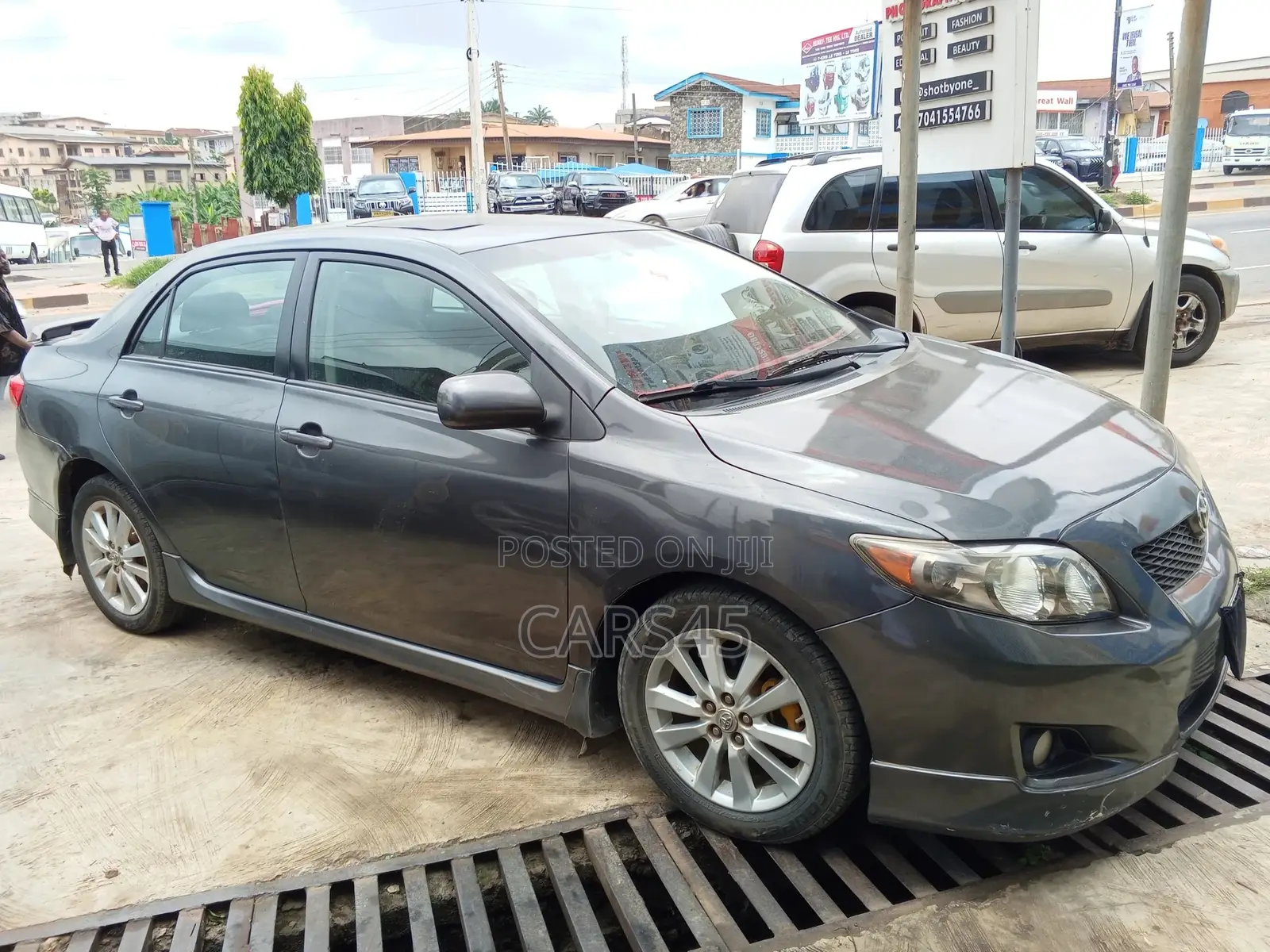 Toyota Corolla 2010 Gray