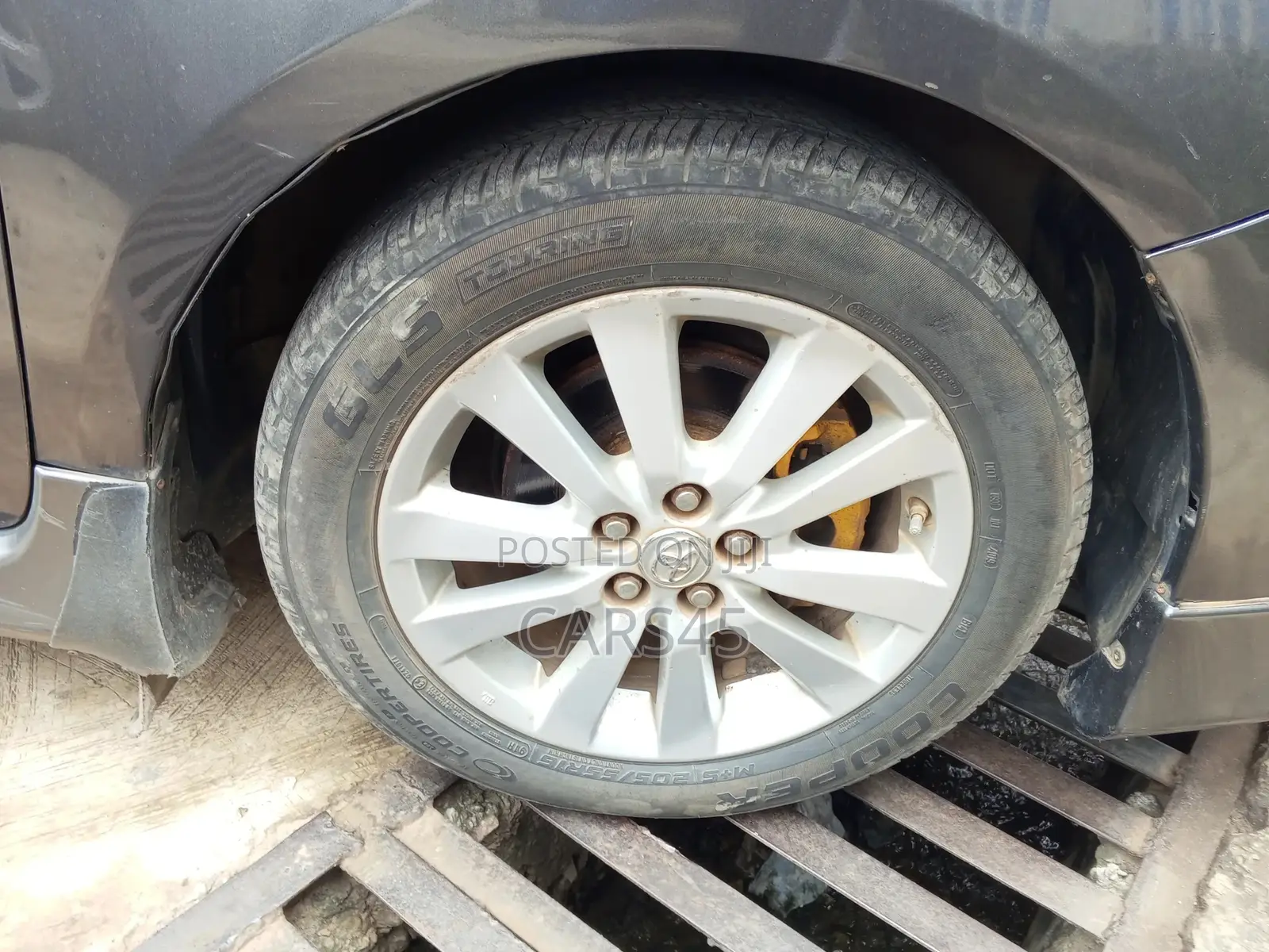 Toyota Corolla 2010 Gray