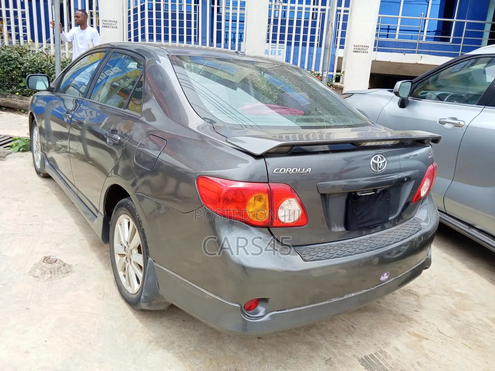 Toyota Corolla 2010 Gray