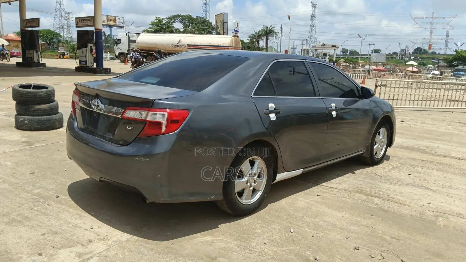 Toyota Camry 2012 Gray
