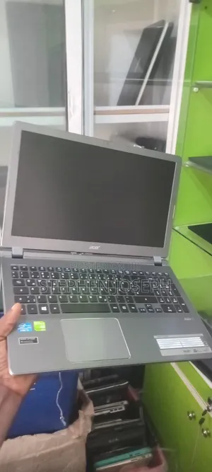 Laptop Acer Aspire V5-572G 8GB Intel Core i5 SSD 256GB