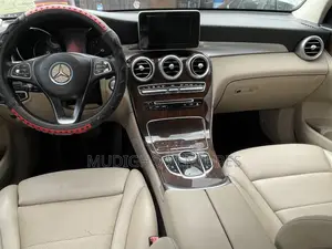 Mercedes-Benz GLC-Class 2017 Blue