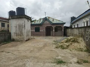 3bdrm Bungalow in Ayobo for sale