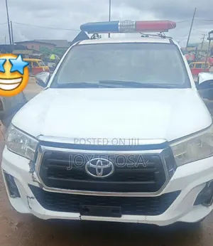 Toyota Hilux 2.7 VVT-i 4x4 SRX 2007 White