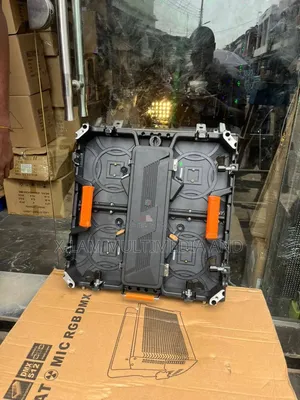 Indoor and Outdoor LED Screen