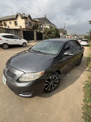 Toyota Corolla LE 4dr Sedan (1.8L 4 cyl 4A) 2009 Gray