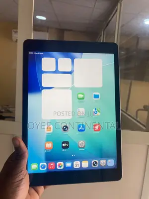 Apple iPad 10.2 (2021) 64 GB Silver