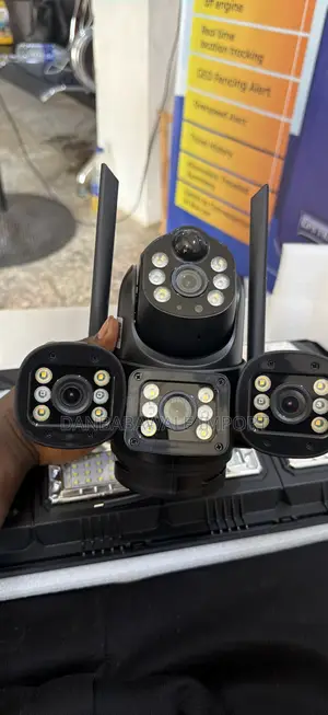 Observer Solar Street Light With 4 Lens CCTV Camera. Double Security