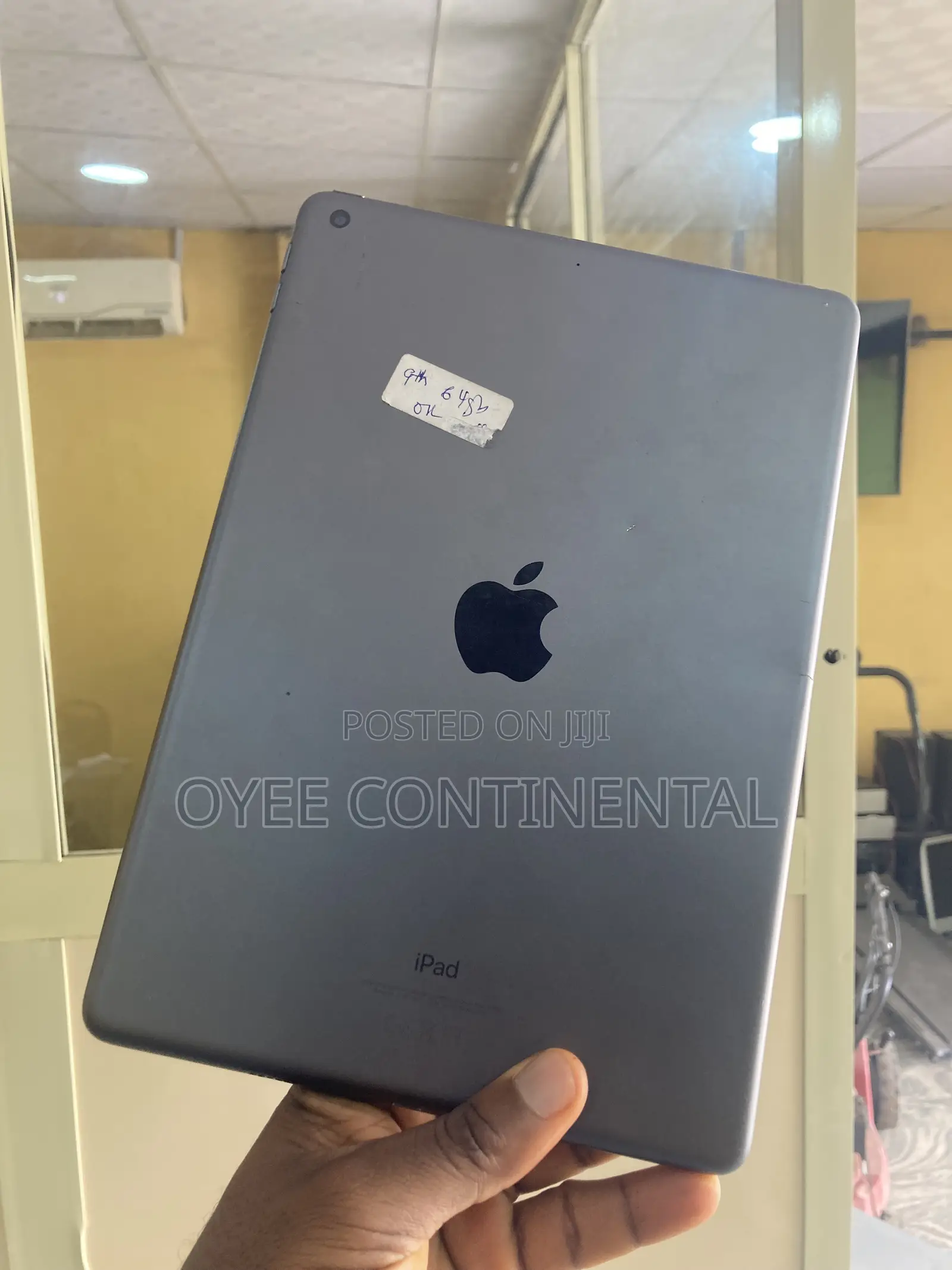 Apple iPad 10.2 (2021) 64 GB Silver