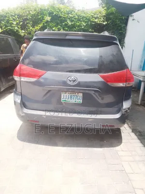 Toyota Sienna 2014 Gray