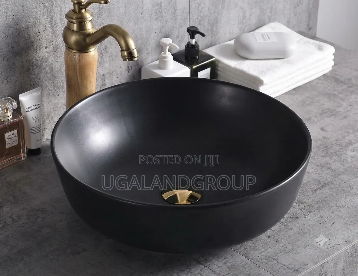Black Ceramic Countertop Basin