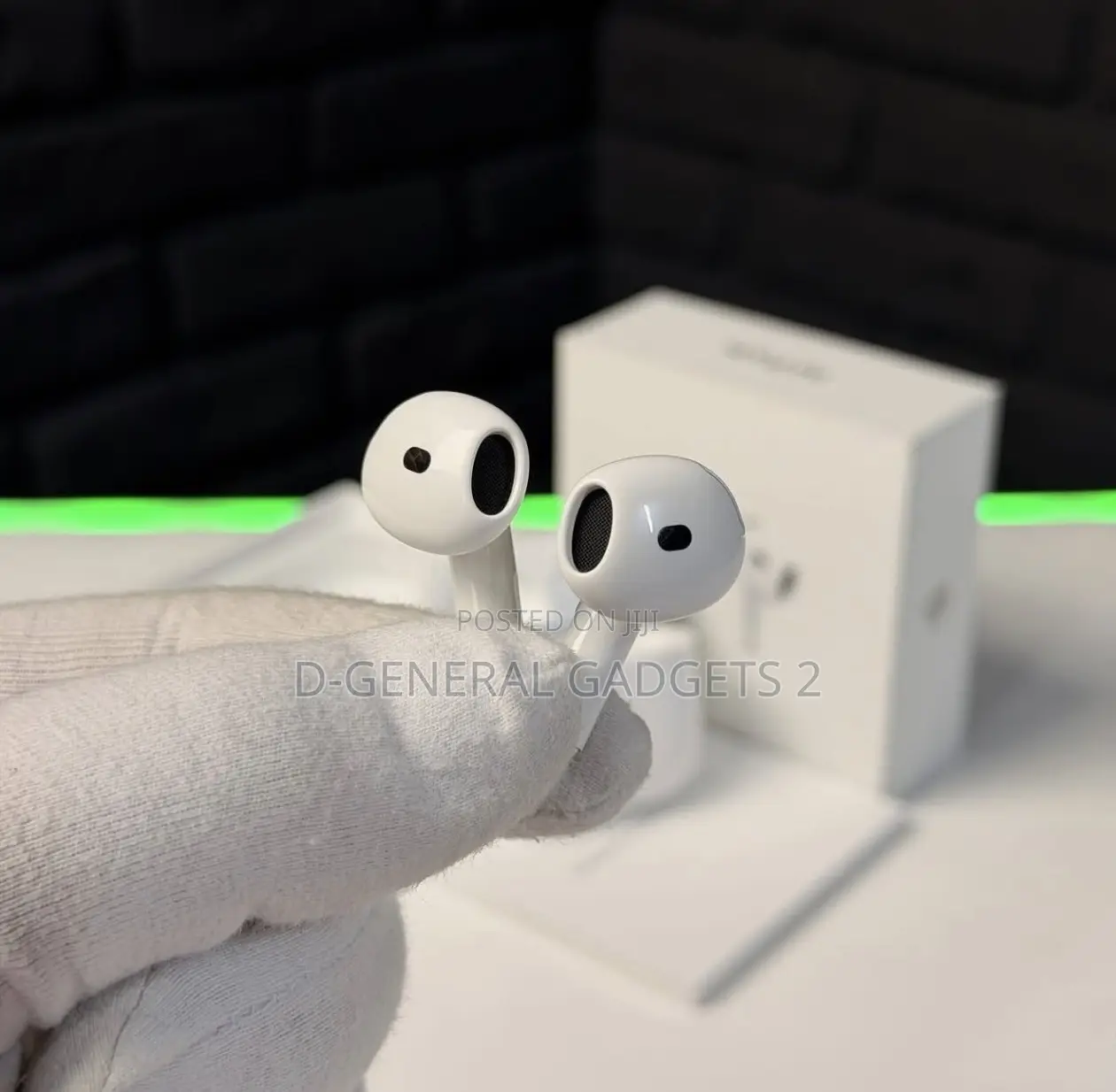 Apple AirPod 4
