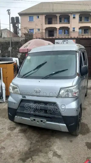 Daihatsu Hijet 2015 Silver