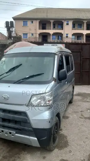 Daihatsu Hijet 2015 Silver